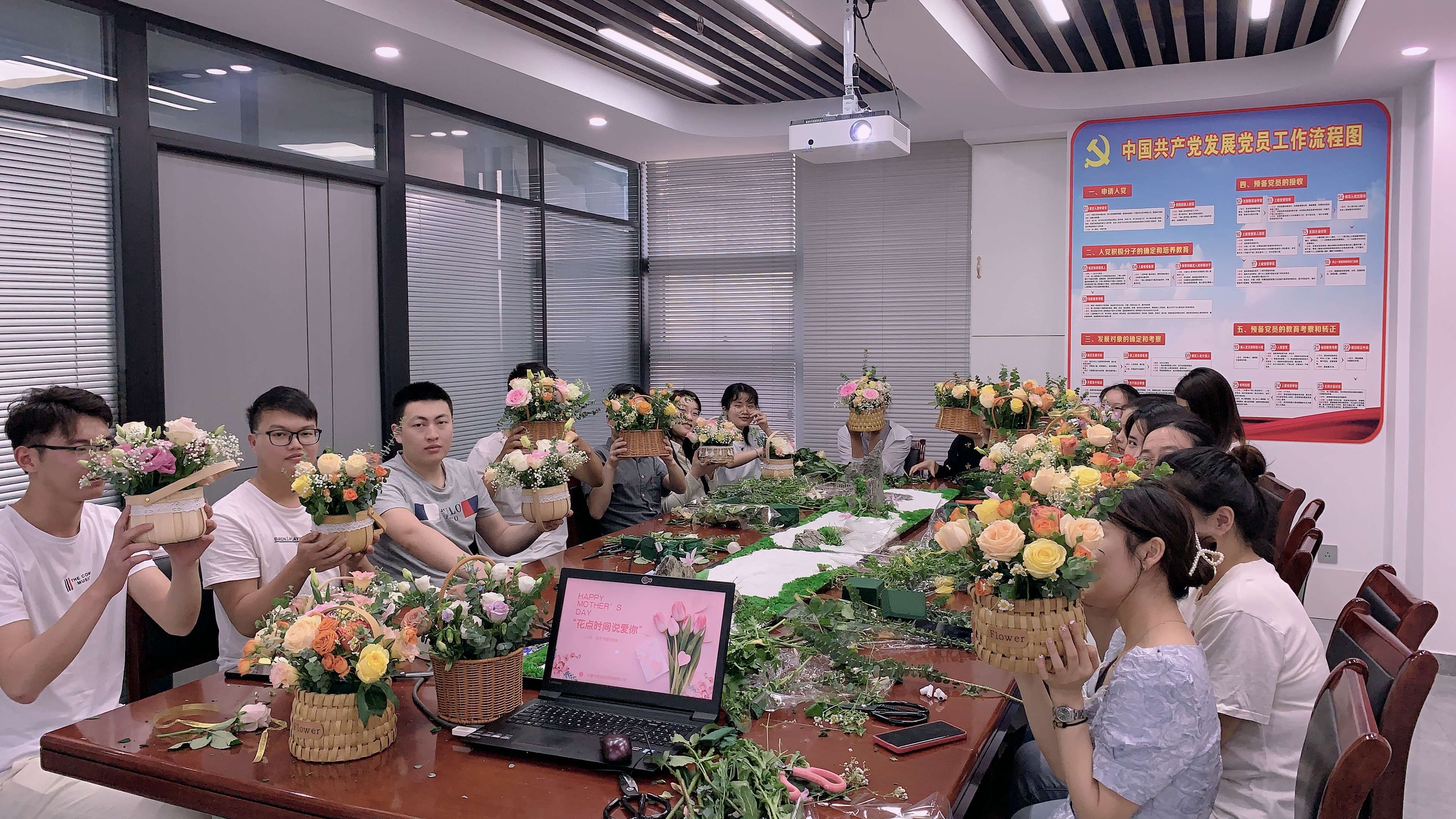 愛媽媽，不止是今天